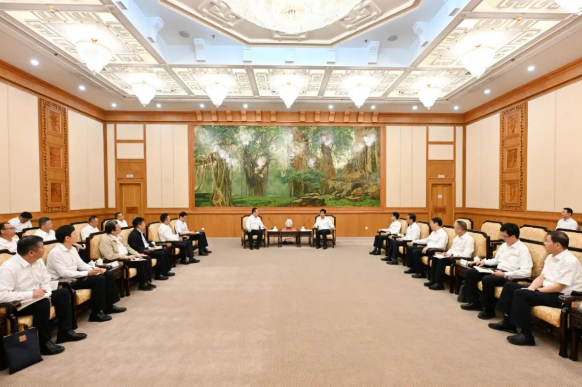 申彦锋拜会福建省委副书记、省长赵龙