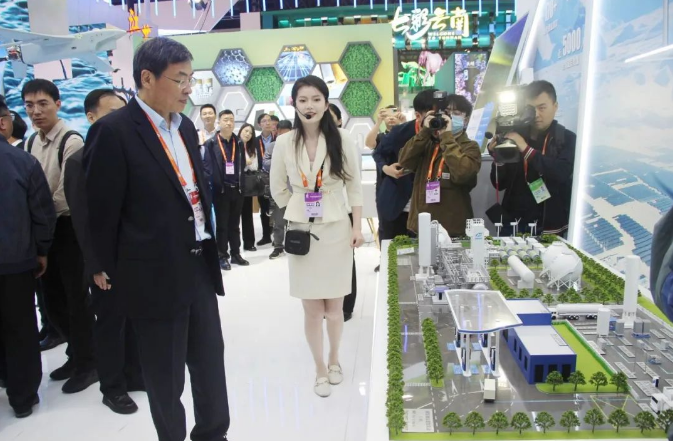 国富氢能绿氢液化装备产业链亮相2024年中国品牌日活动