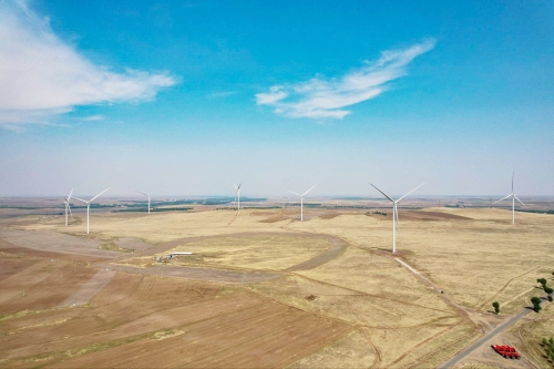 额尔格图风电项目实现全容量并网
