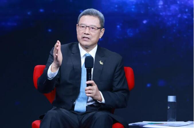 钱智民、朱共山、张传卫《对话》：AI的尽头是能源，能源的尽头