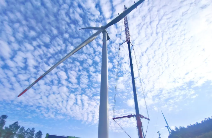 重庆南川坪上风电项目完成首台风机基础浇筑