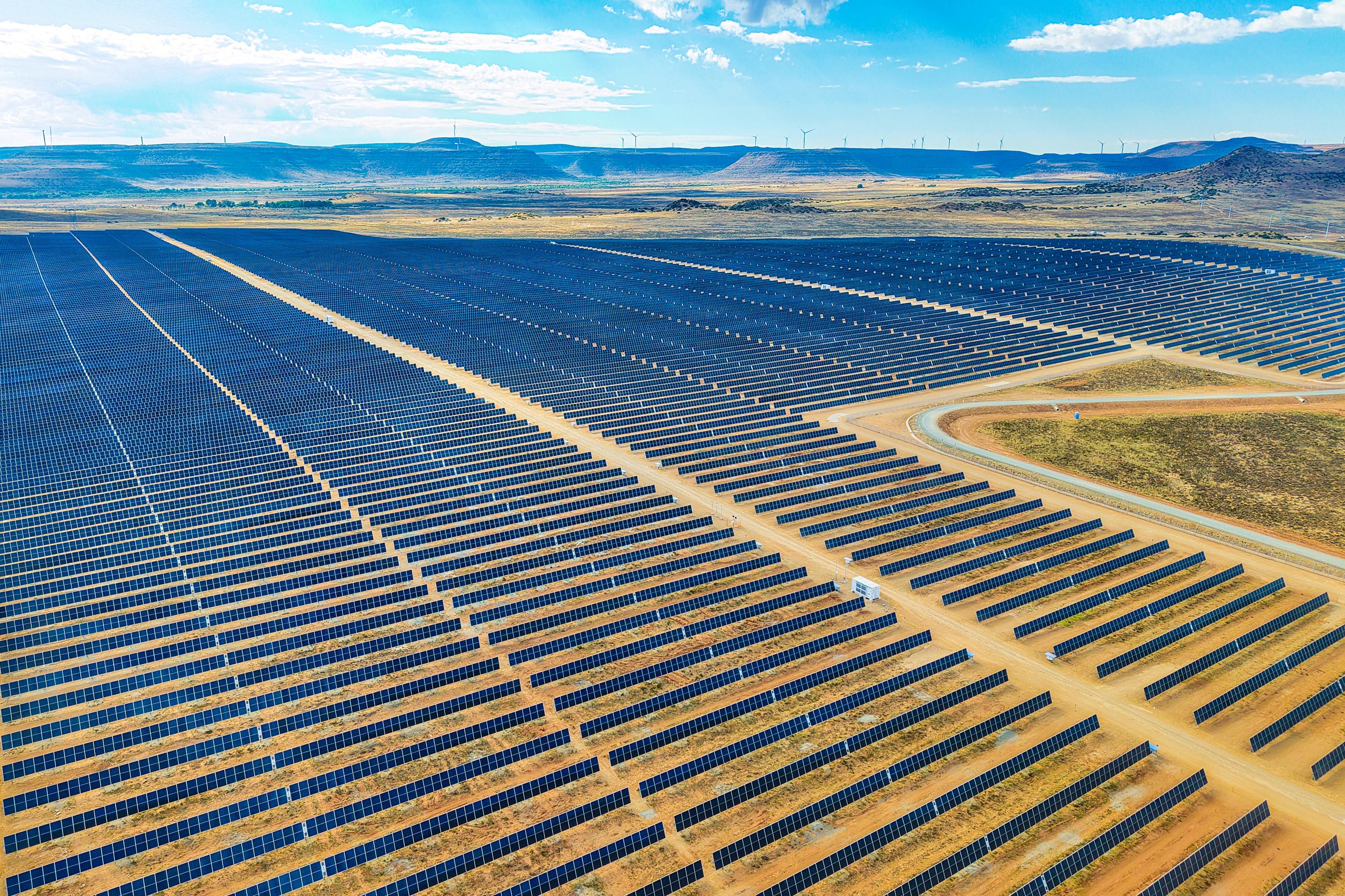 南非单体规模最大光伏电站——莫伊240兆瓦光伏电站PV2场区