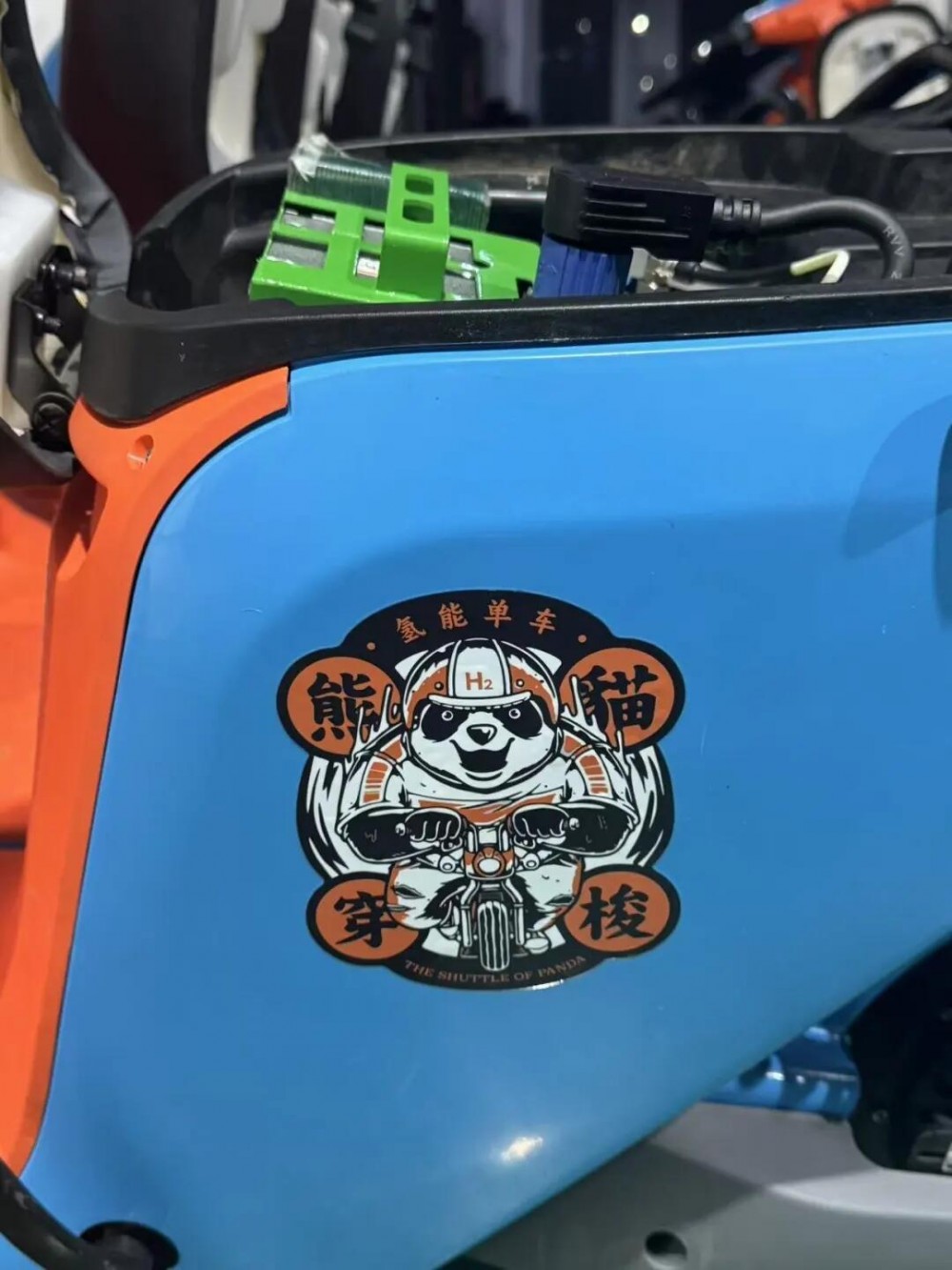 量产交付！中氢新能氢能二轮车落地四川，全国布局正式启幕