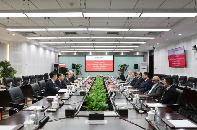 乔旭斌会见沙特阿尔朱美亚电力水务公司执行CEO Adnan 